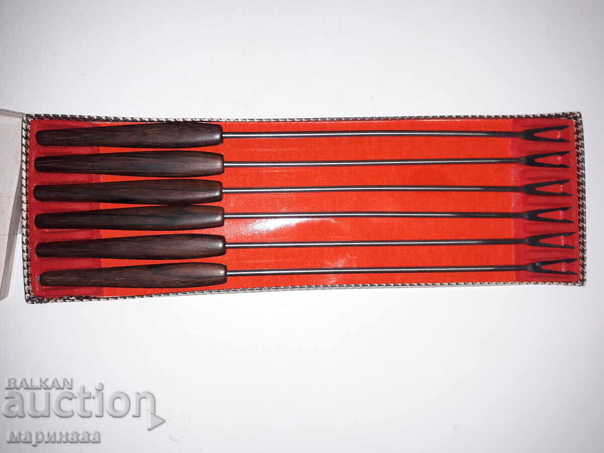 ΣΕΤ ΠΙΡΟΥΝΙΑ