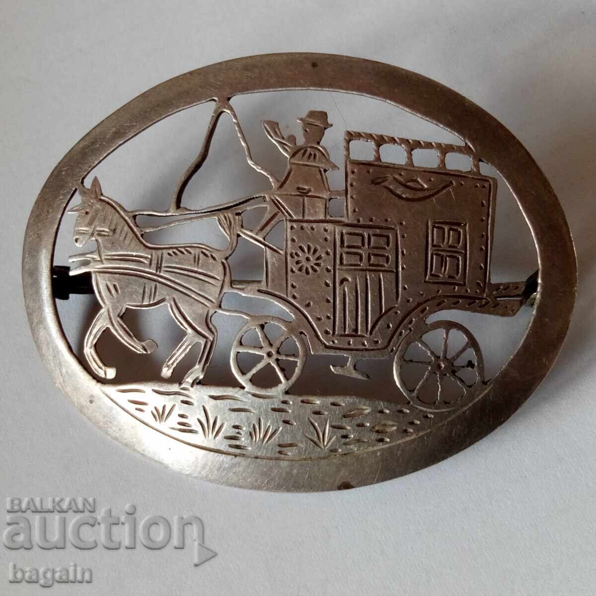 Уникална сребърна брошка.