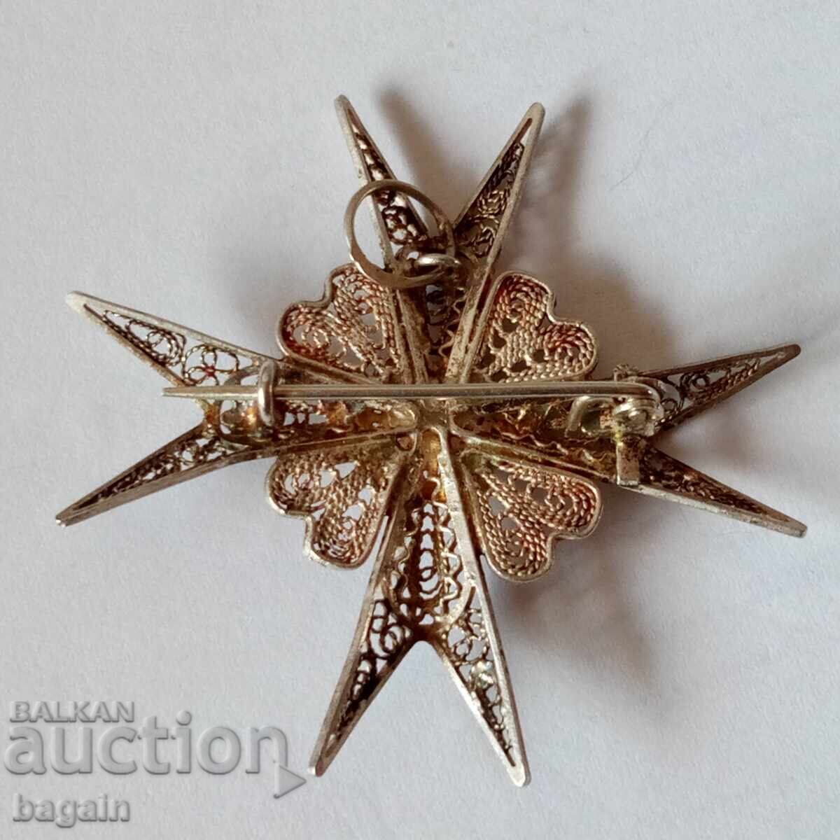 Μαλτέζικος σταυρός. Ασήμι με τιμή 100.00 BGN | € 51.13 Μαλτέζικος σταυρός. Ασήμι με τιμή 100.00 BGN | € 51.13