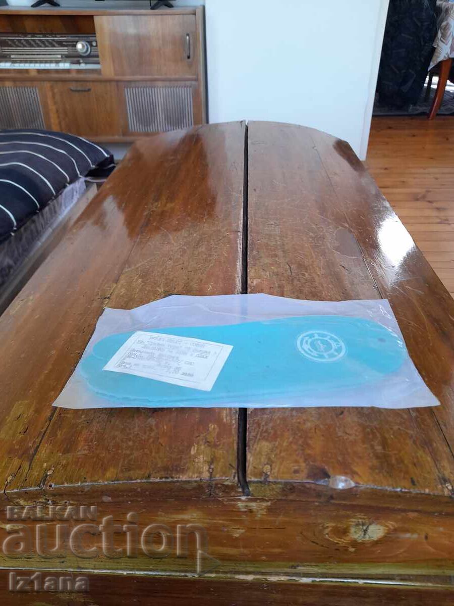 Παλιά σαγιονάρες για μπάνιο και παραλία