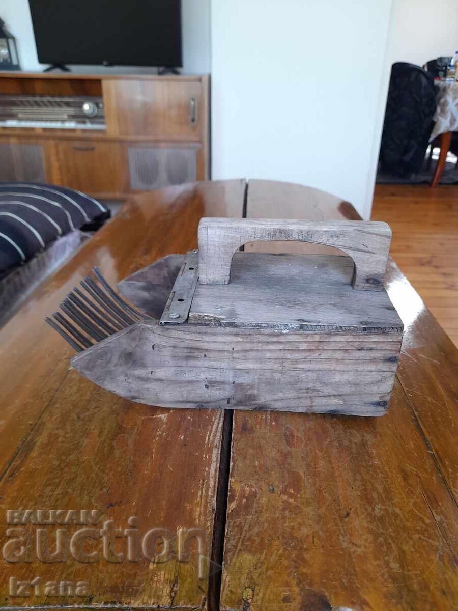 Αντίκα επιλογέας μύρτιλων Αντίκα επιλογέας μύρτιλων