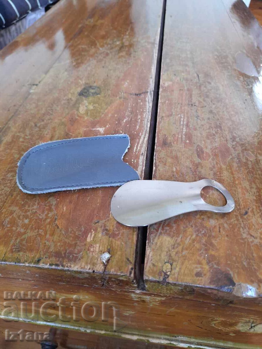 Old shoemaker with price 11.00 BGN | € 5.62