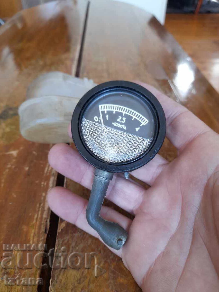Licitație Manometru vechi pentru anvelope MD 209