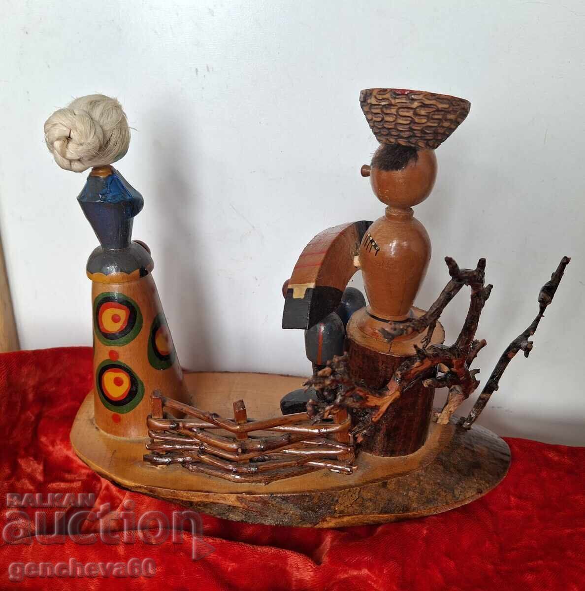 Suvenir rar din lemn rusesc „Muzicanți” cu preț € 15.00 | 29.34 BGN