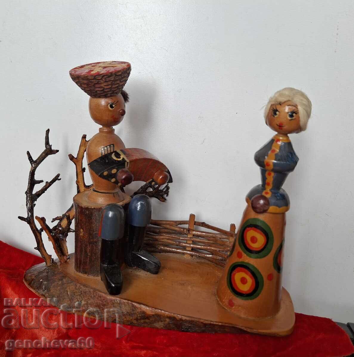 Auction  Russian Wooden Rare Souvenir "Musicians"