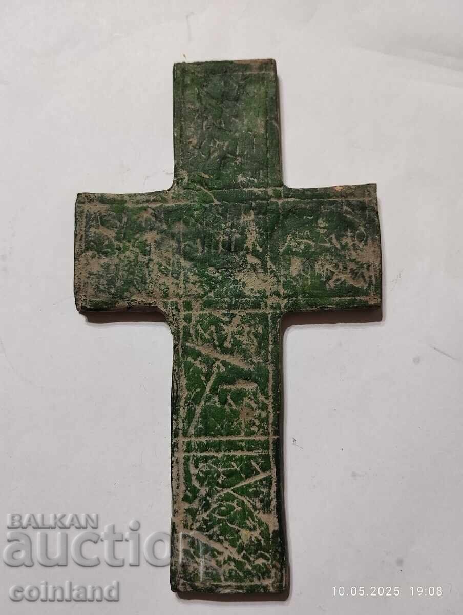 АНТИЧЕН БРОНЗОВ КРЪСТ -РЕПЛИКА РЕПРОДУКЦИЯ с цена 150.00 лв. | € 76.69
