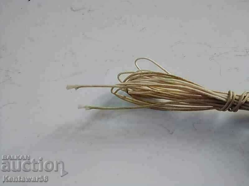 Ειδικό καλώδιο για ραδιοφωνικούς δέκτες. με τιμή 3.00 BGN | € 1.53 Ειδικό καλώδιο για ραδιοφωνικούς δέκτες. με τιμή 3.00 BGN | € 1.53