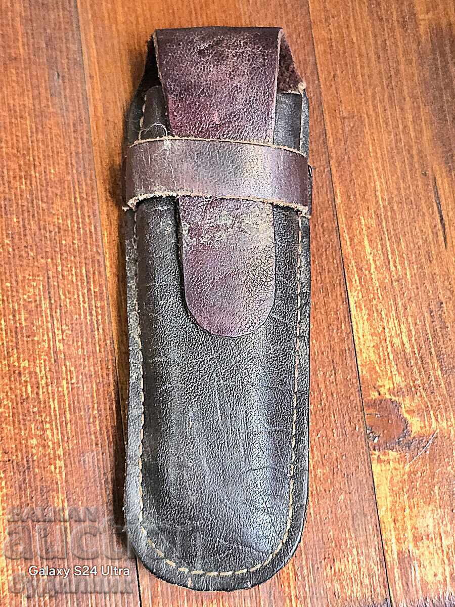 Αυθεντικό, εξαιρετικά αιχμηρό μαχαίρι με αυθεντική δερμάτινη θήκη BZTS με τιμή 3.99 BGN | € 2.04