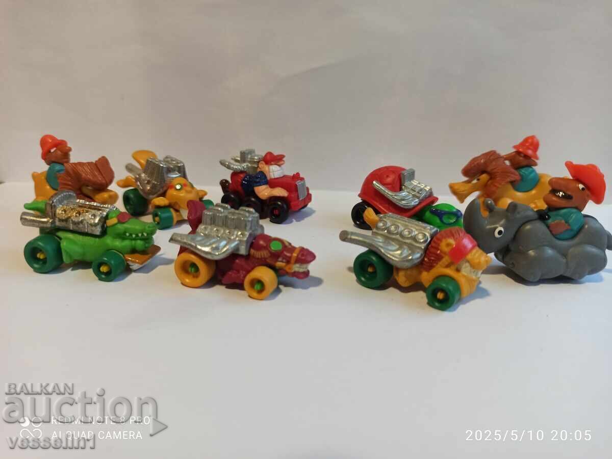 Стари играчки лот 2 от шоколадови яйца киндер 9 броя с цена 10.00 лв. | € 5.11 Стари играчки лот 2 от шоколадови яйца киндер 9 броя с цена 10.00 лв. | € 5.11