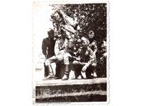 ΜΙΚΡΗ ΠΑΛΙΑ ΦΩΤΟΓΡΑΦΙΑ ΣΟΒΙΕΤΙΚΩΝ ΣΤΡΑΤΙΩΤΩΝ ΜΕ ΔΟΧΕΙΟ (ΔΑΜΆΤΖΑΝΑ) Δ975