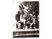 ΜΙΚΡΗ ΠΑΛΙΑ ΦΩΤΟΓΡΑΦΙΑ ΣΟΒΙΕΤΙΚΩΝ ΣΤΡΑΤΙΩΤΩΝ ΜΕ ΔΟΧΕΙΟ (ΔΑΜΆΤΖΑΝΑ) Δ975