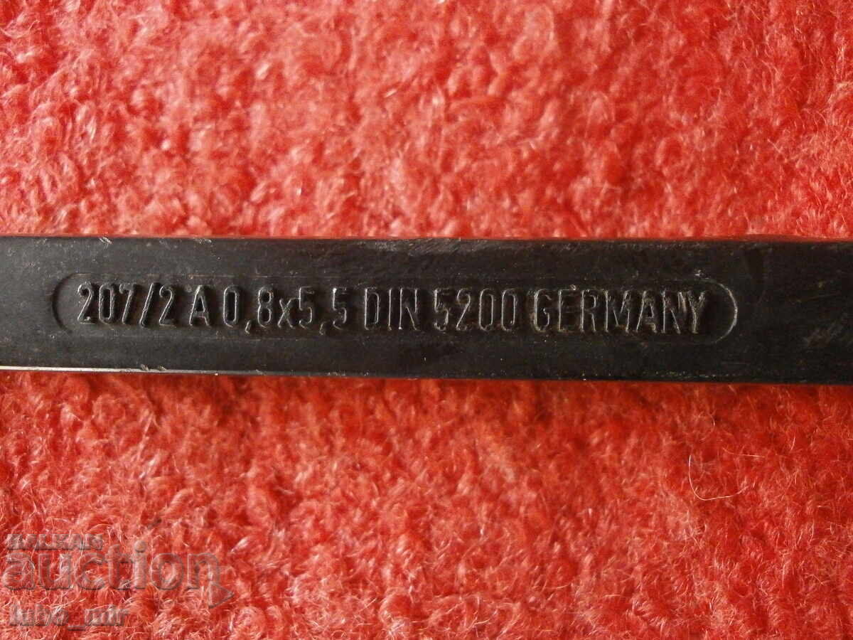 ΠΑΛΑΙΟ ΓΕΡΜΑΝΙΚΟ ΚΑΤΣΑΒΙΔΙ - ΓΩΝΙΑΚΟ με τιμή 7.00 BGN | € 3.58