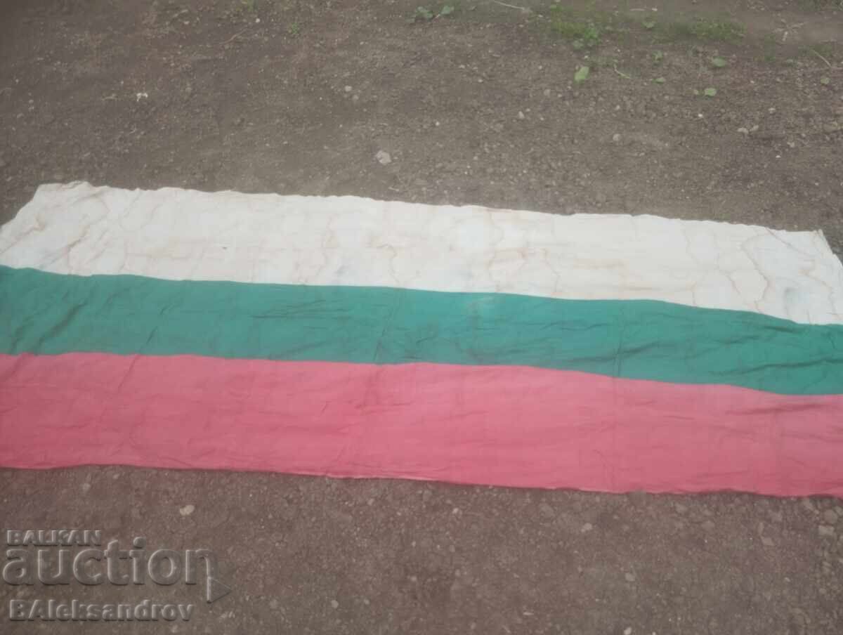 Auction  Old flag from the socialist era, approximately 3 meters