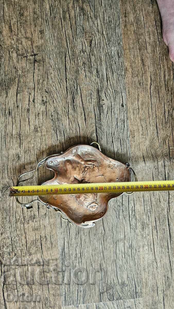 Livrarea FARFURIE VECHE - TAVĂ Livrarea FARFURIE VECHE - TAVĂ