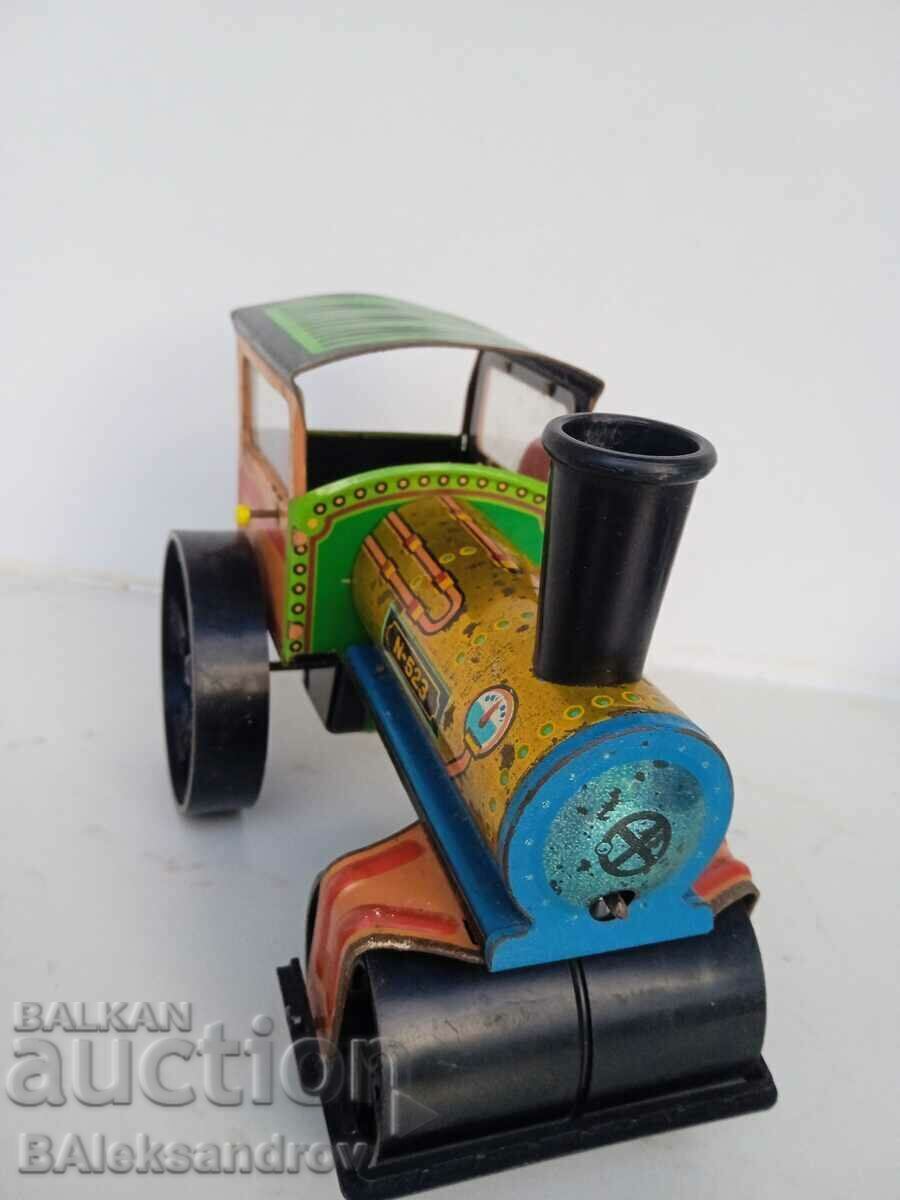 Auction  Tinplate toy roller