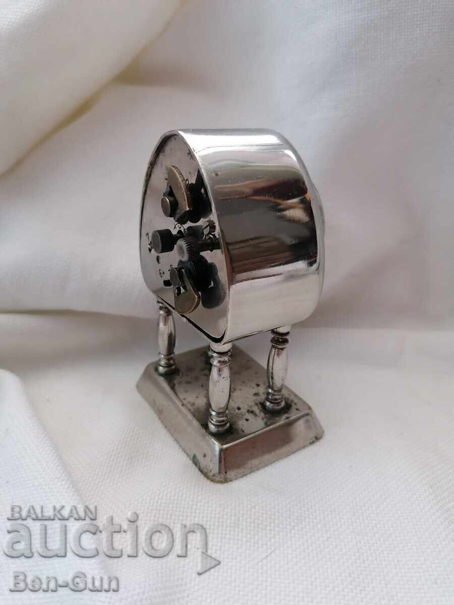 Аукцион "JNGHANS" каретен будилник Аукцион "JNGHANS" каретен будилник