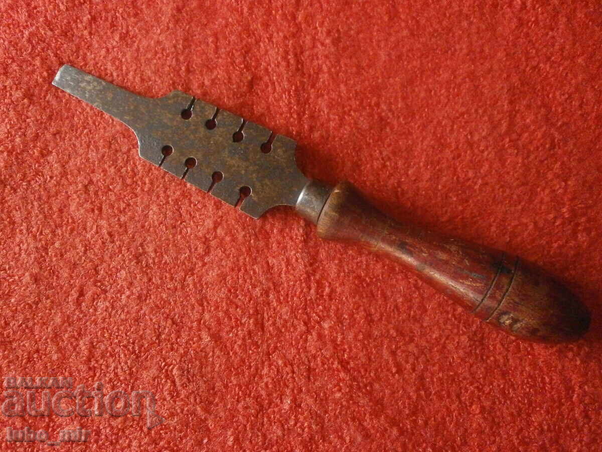 ΠΑΛΑΙΟ ΕΡΓΑΛΕΙΟ ΤΕΧΝΙΤΗ - 6 ΠΑΛΑΙΟ ΕΡΓΑΛΕΙΟ ΤΕΧΝΙΤΗ - 6