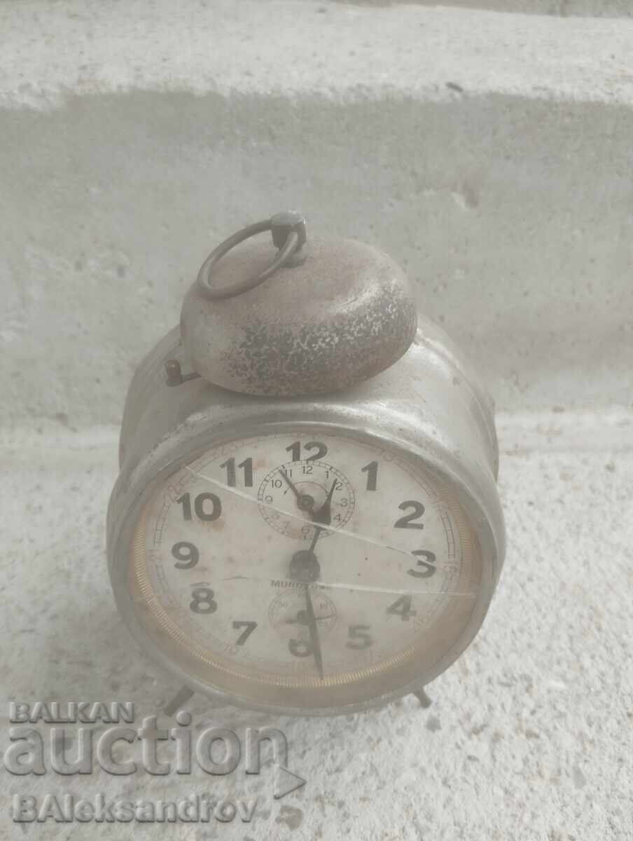 Стар будилник голям с цена 26.00 лв. | € 13.29