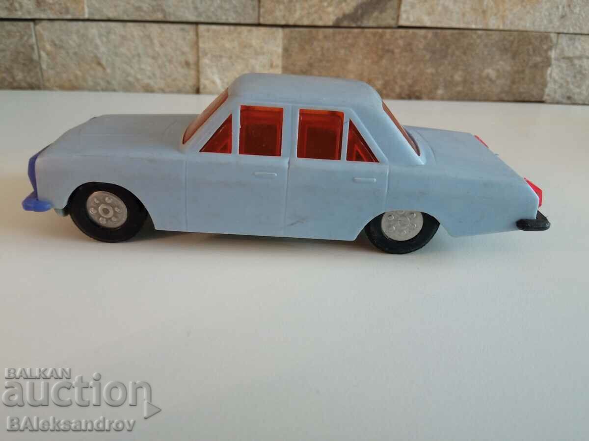 Carucior vechi, VOLGA, in stare buna cu preț 17.00 BGN | € 8.69