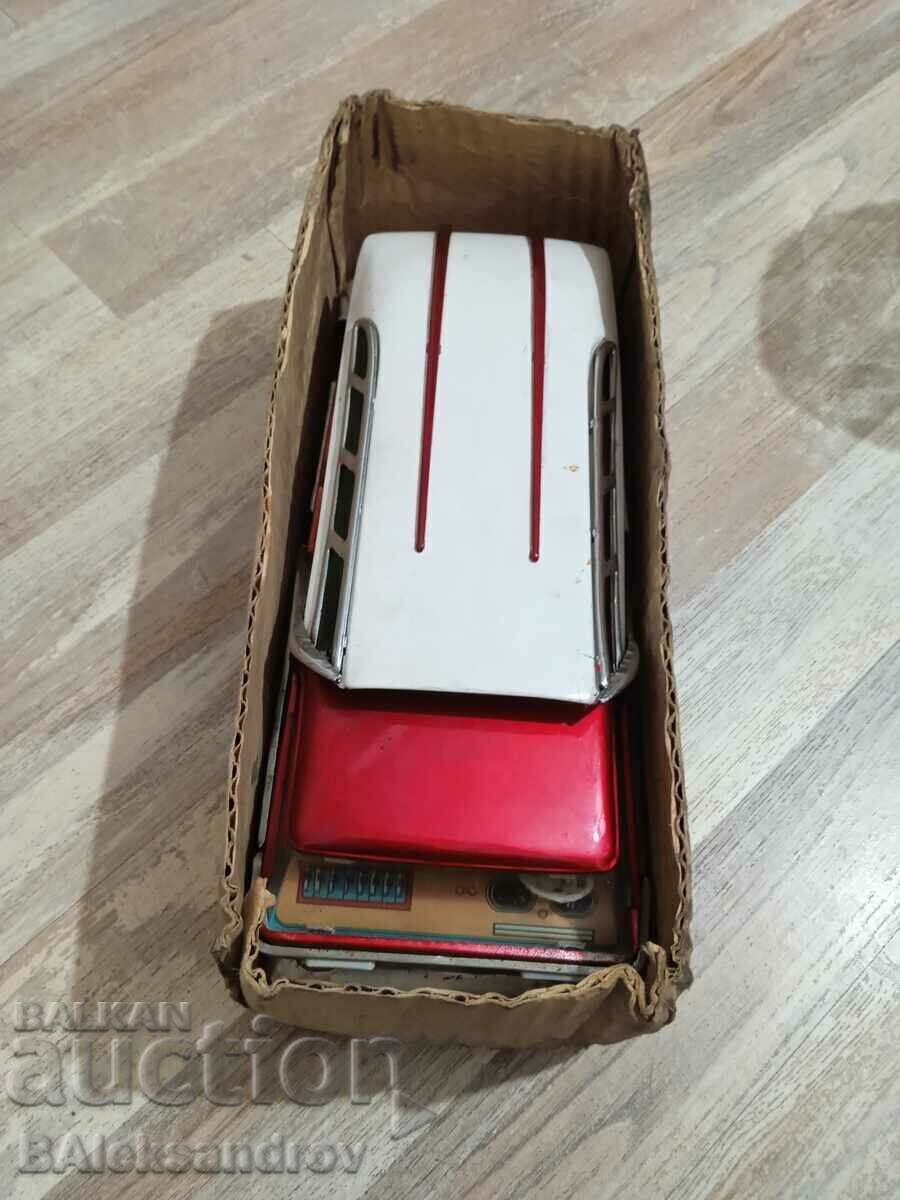 Παλιό τσίγκινο λεωφορείο - 6