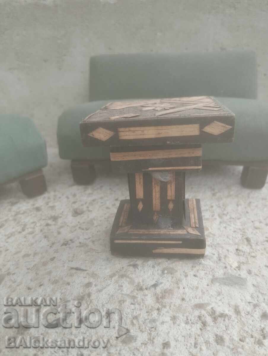 Παράδοση Παλιά κουκλόσπιτα έπιπλα Παράδοση Παλιά κουκλόσπιτα έπιπλα