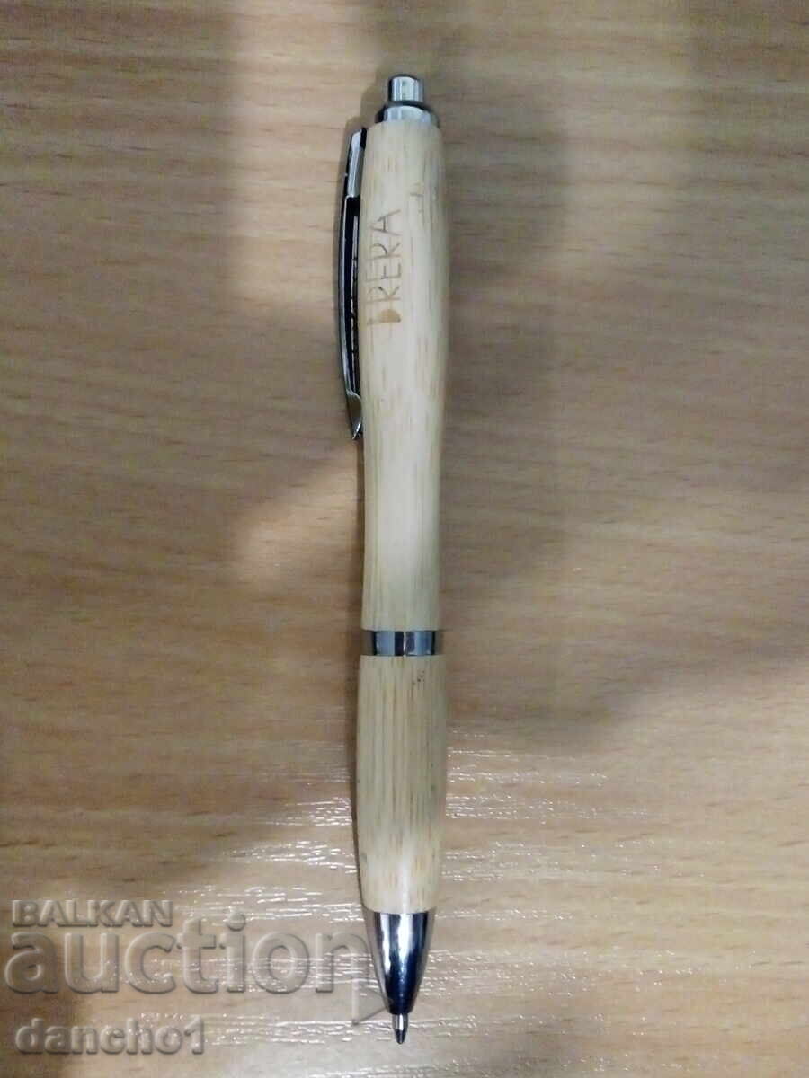 Licitație Un stilou din lemn Licitație Un stilou din lemn