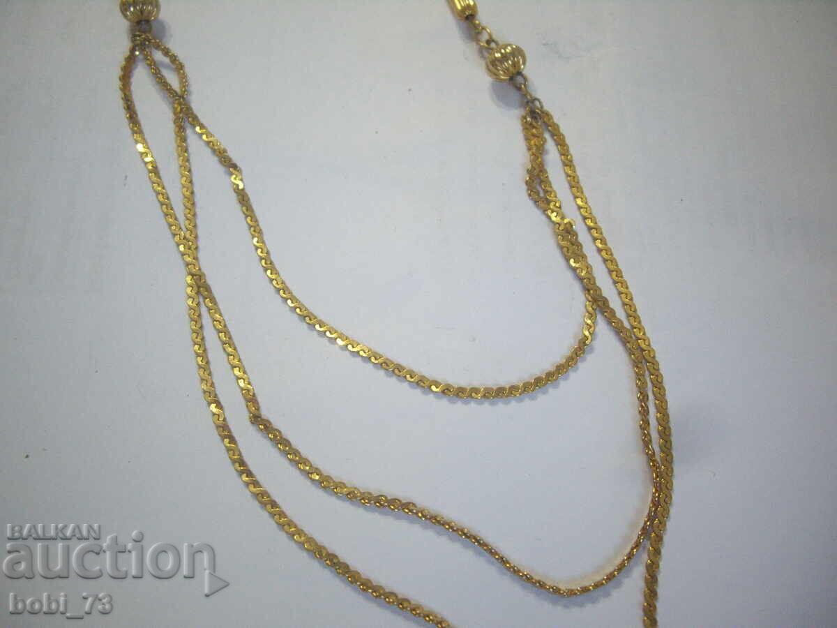 Lănțișor placat cu aur cu preț 15.00 BGN | € 7.67 Lănțișor placat cu aur cu preț 15.00 BGN | € 7.67