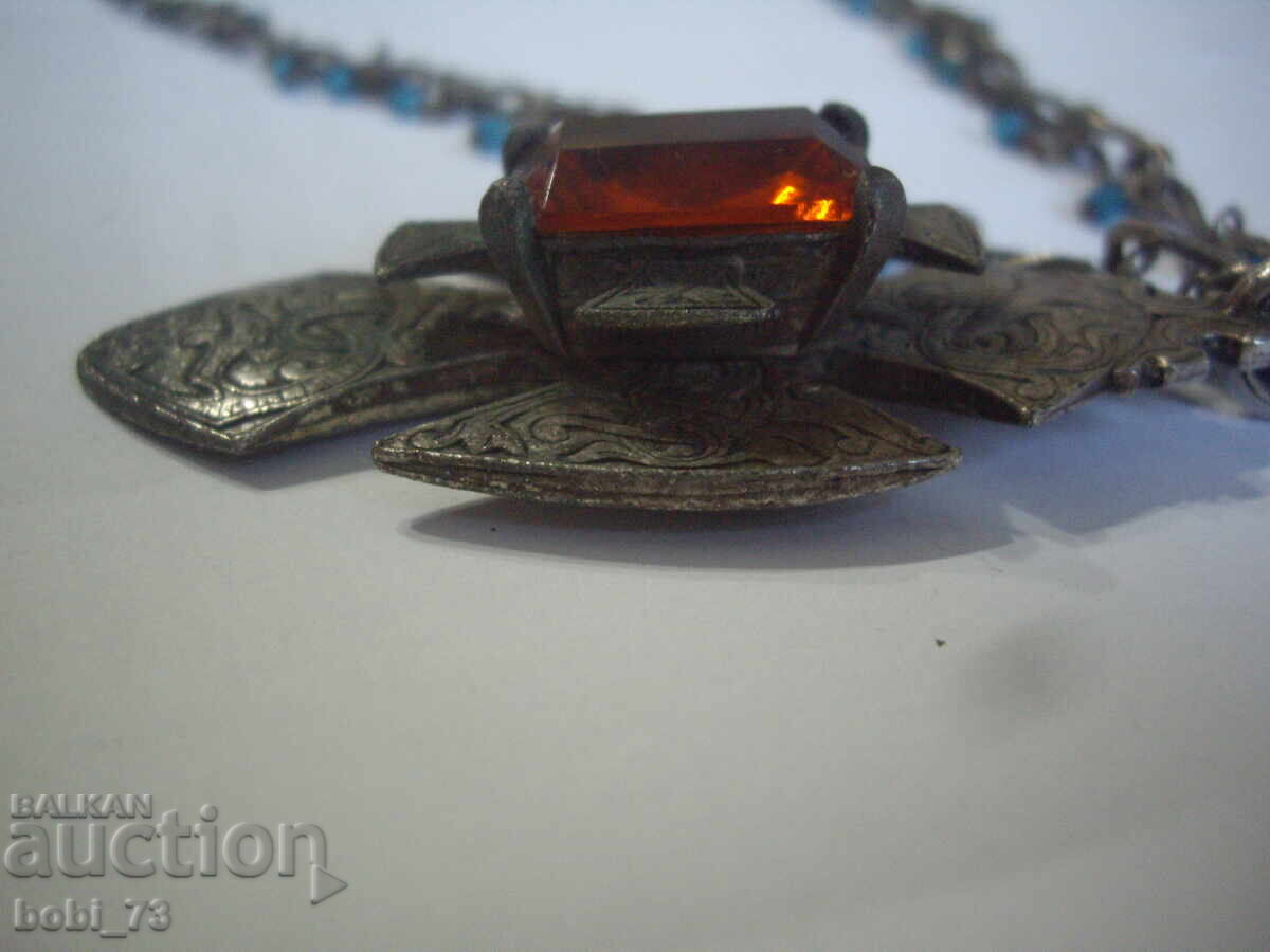 Аукцион Старо интересно ,красиво колие. Аукцион Старо интересно ,красиво колие.