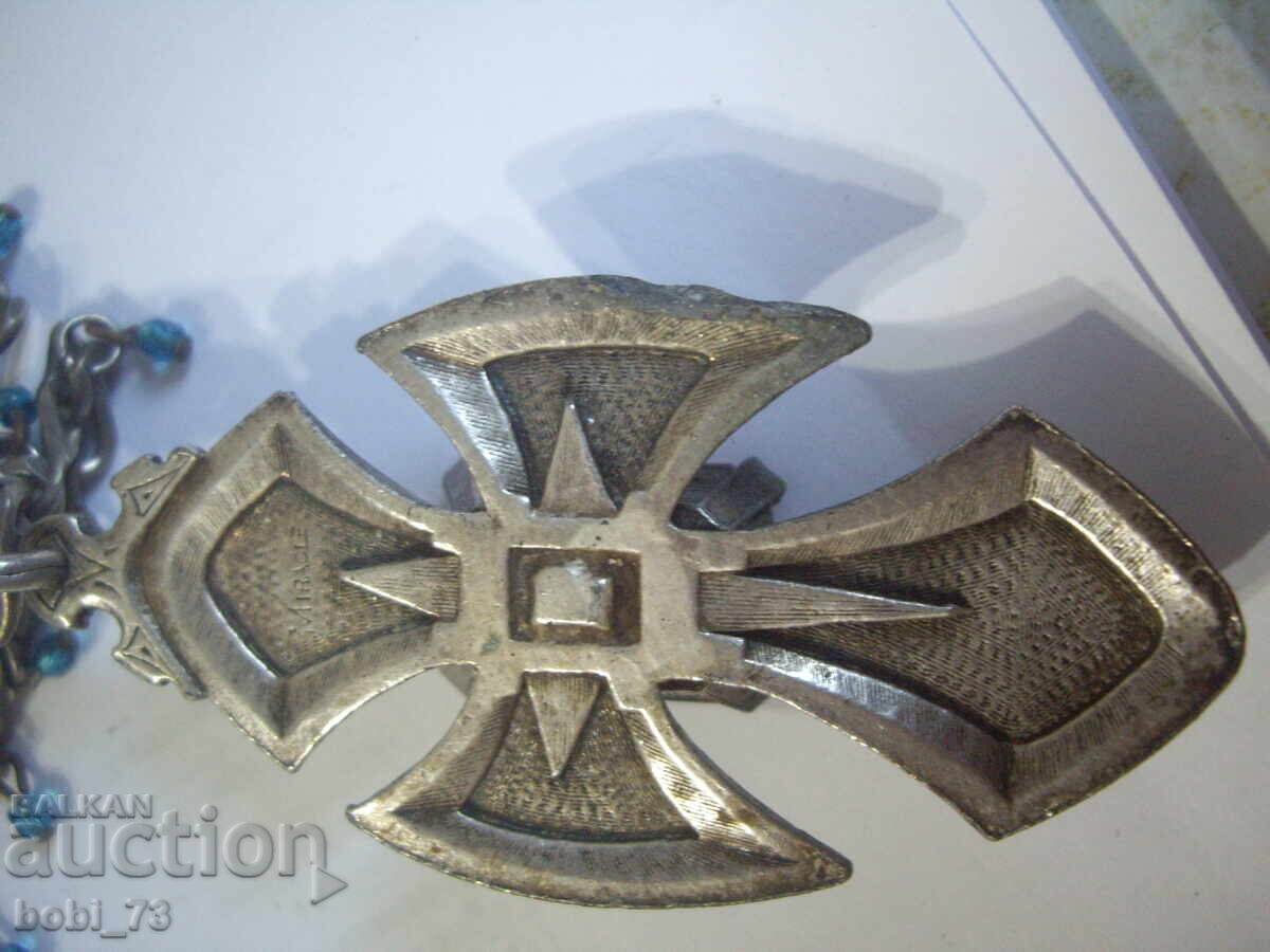 Доставка на Старо интересно ,красиво колие. Доставка на Старо интересно ,красиво колие.