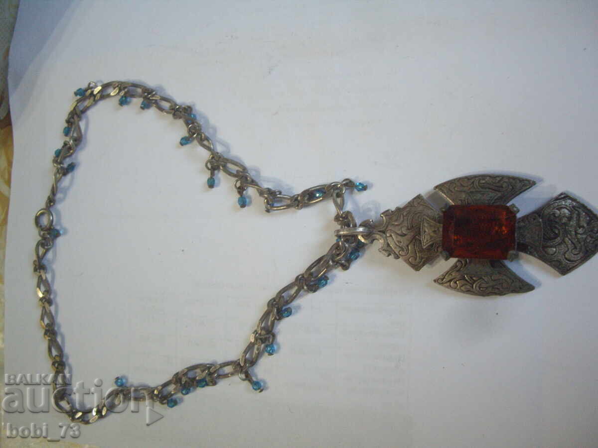 Старо интересно ,красиво колие. Старо интересно ,красиво колие.