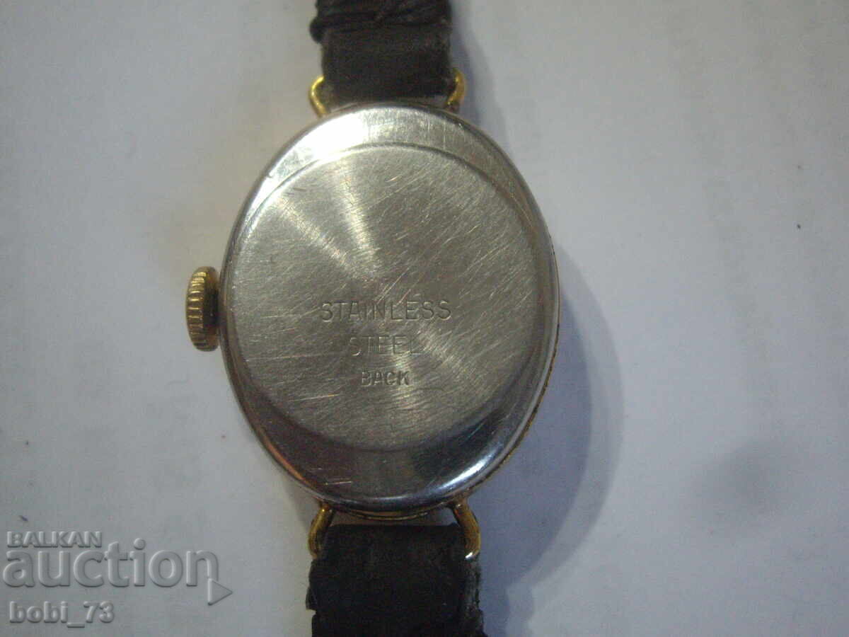 Аукцион Стар позлатен дамски часовник,налични маркировки.