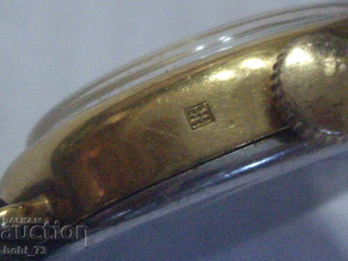 Доставка на Стар позлатен дамски часовник,налични маркировки.