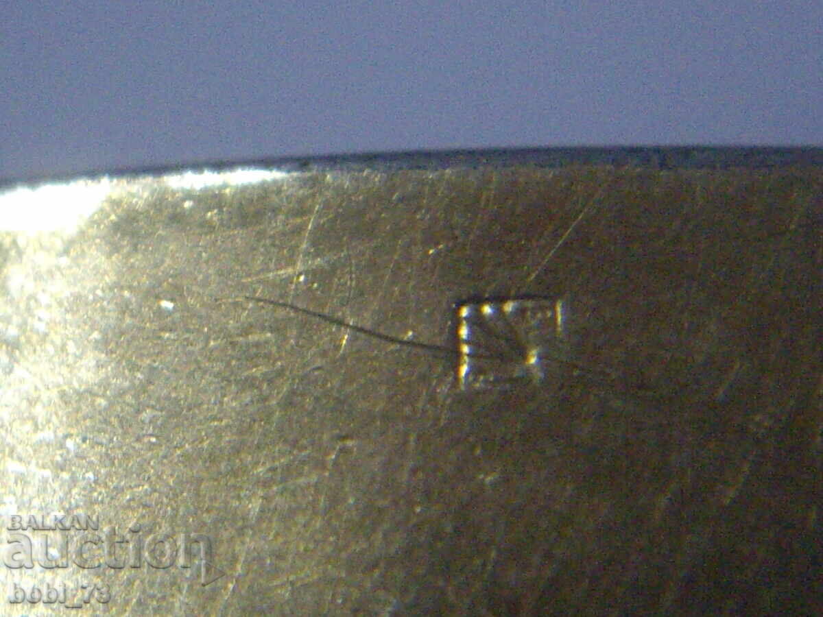 Licitație Ceas de damă vechi, placat cu aur, cu marcaje disponibile Licitație Ceas de damă vechi, placat cu aur, cu marcaje disponibile