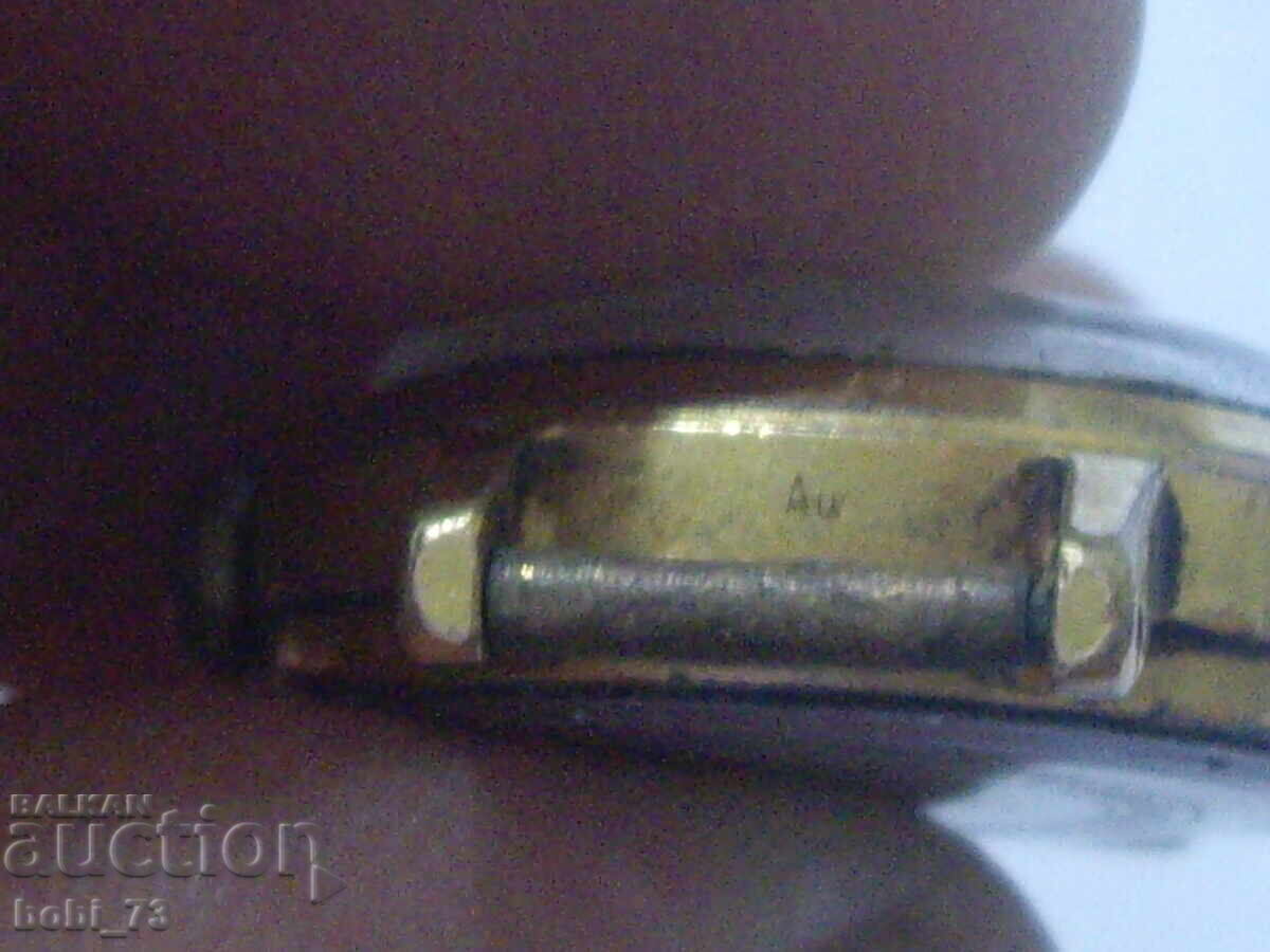 Livrarea Ceas de damă vechi, placat cu aur, cu marcaje disponibile Livrarea Ceas de damă vechi, placat cu aur, cu marcaje disponibile