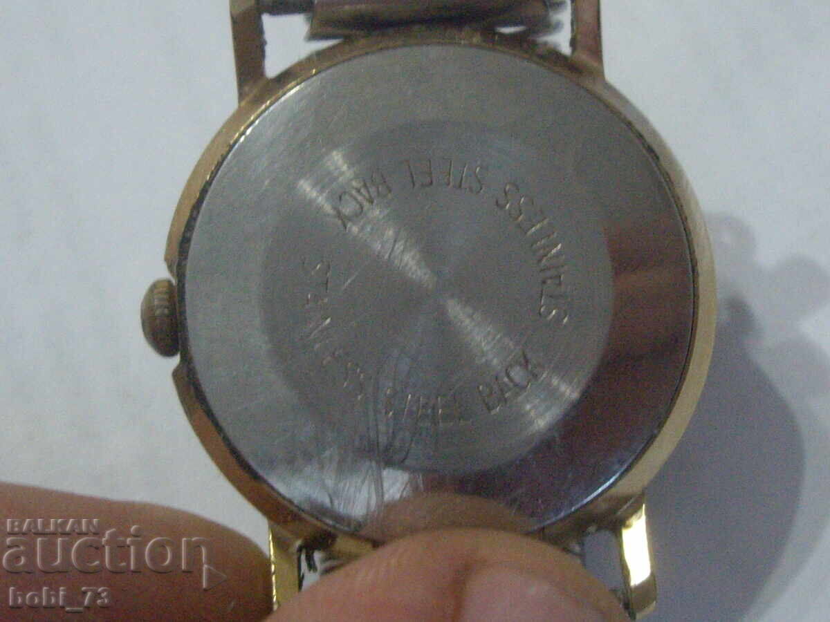 Licitație Ceas bărbătesc vechi placat cu aur, cu marcaje disponibile Licitație Ceas bărbătesc vechi placat cu aur, cu marcaje disponibile