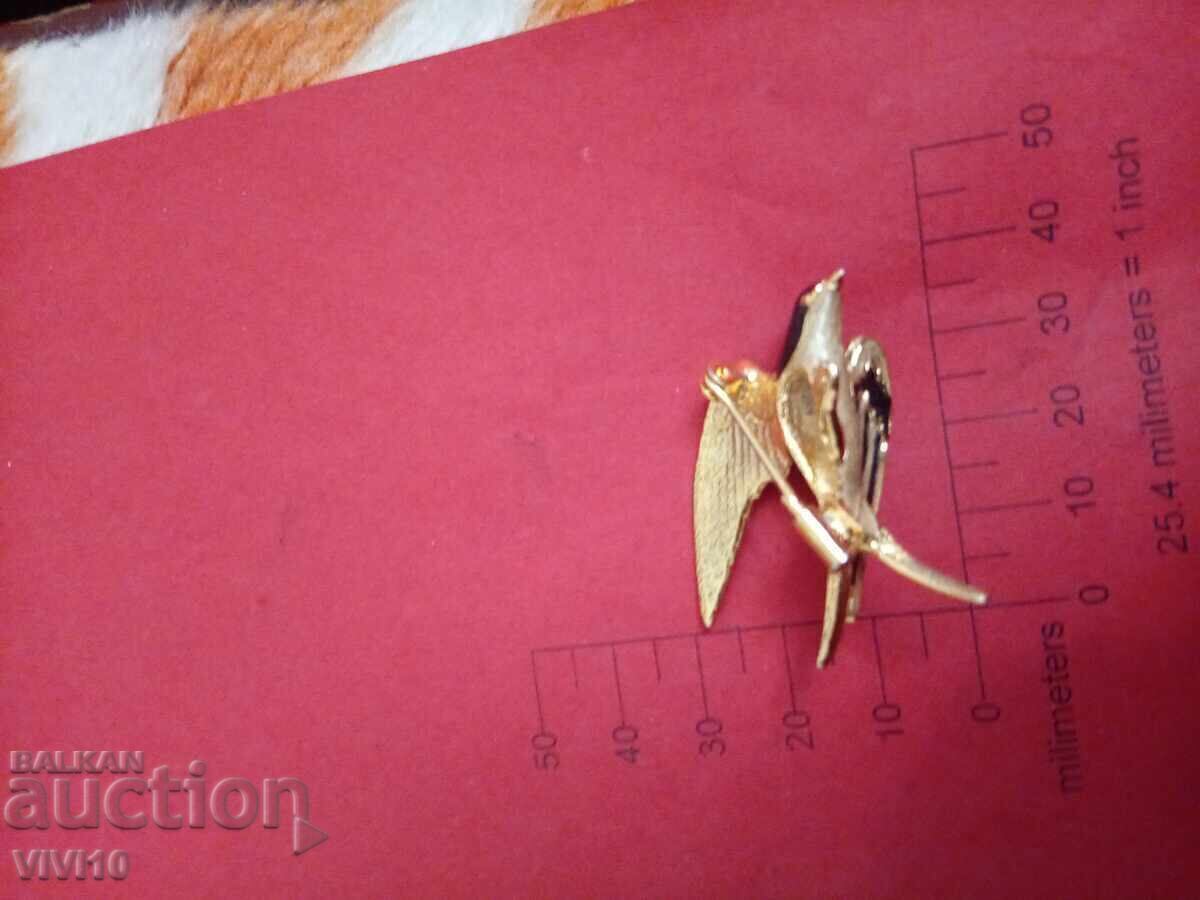 Broșă veche email cu preț € 15.00 | 29.34 BGN