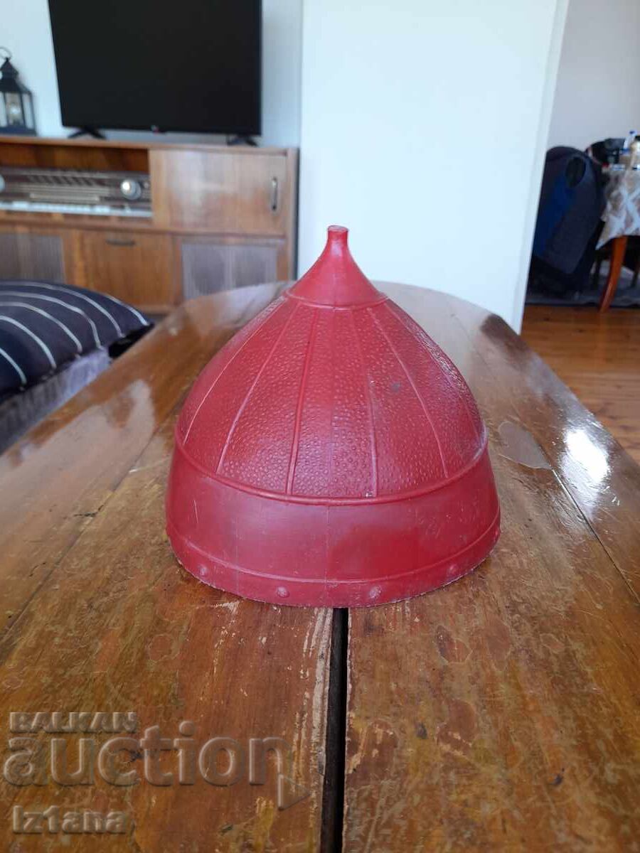 Аукцион Стара детска играчка Шлем Аукцион Стара детска играчка Шлем