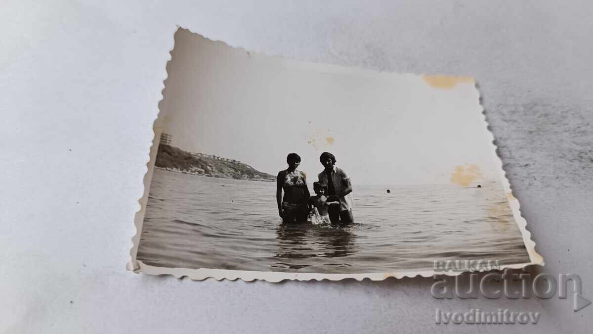 Φωτογραφία Άντρας Γυναίκα Μικρό Κοριτσάκι Φωτογραφία Άντρας Γυναίκα Μικρό Κοριτσάκι