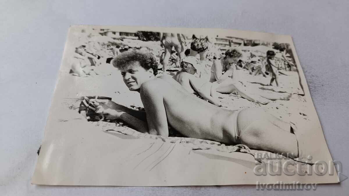 Снимка Мъж на плажа