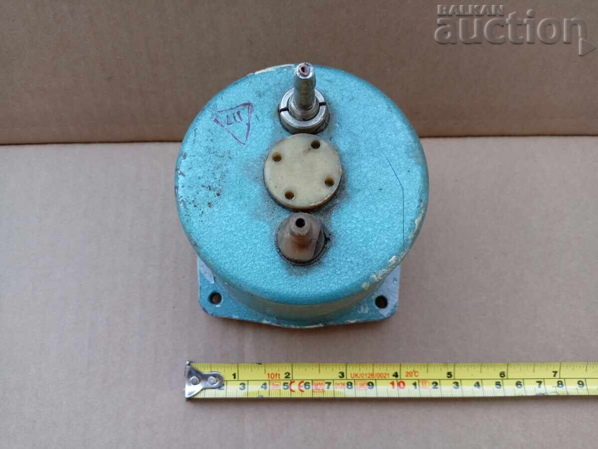 Δημοπρασία Παλαιό φωσφορίζον όργανο ΕΣΣΔ 1982