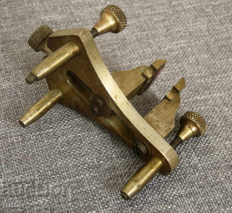 Δημοπρασία Ελβετικό παλιό ορειχάλκινο εργαλείο ωρολογοποιίας έλεγχος ζυγοστάθμισης