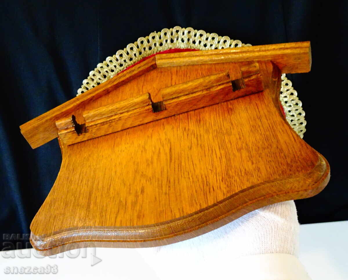 Θήκη για μαχαιροπήρουνα, φυσικό ξύλο, σπίτι με τιμή 6.00 BGN | € 3.07 Θήκη για μαχαιροπήρουνα, φυσικό ξύλο, σπίτι με τιμή 6.00 BGN | € 3.07