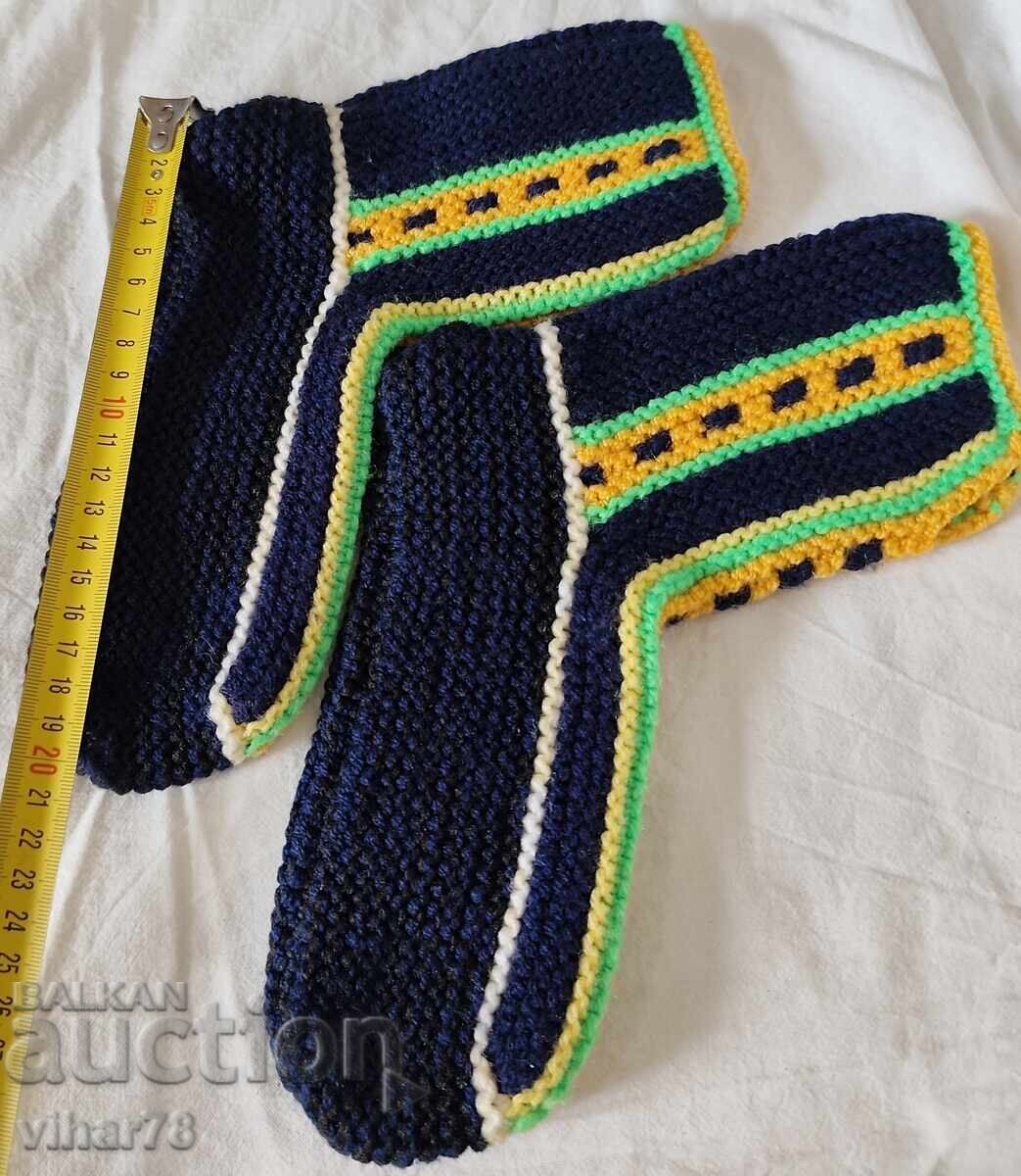 Auction  Socks