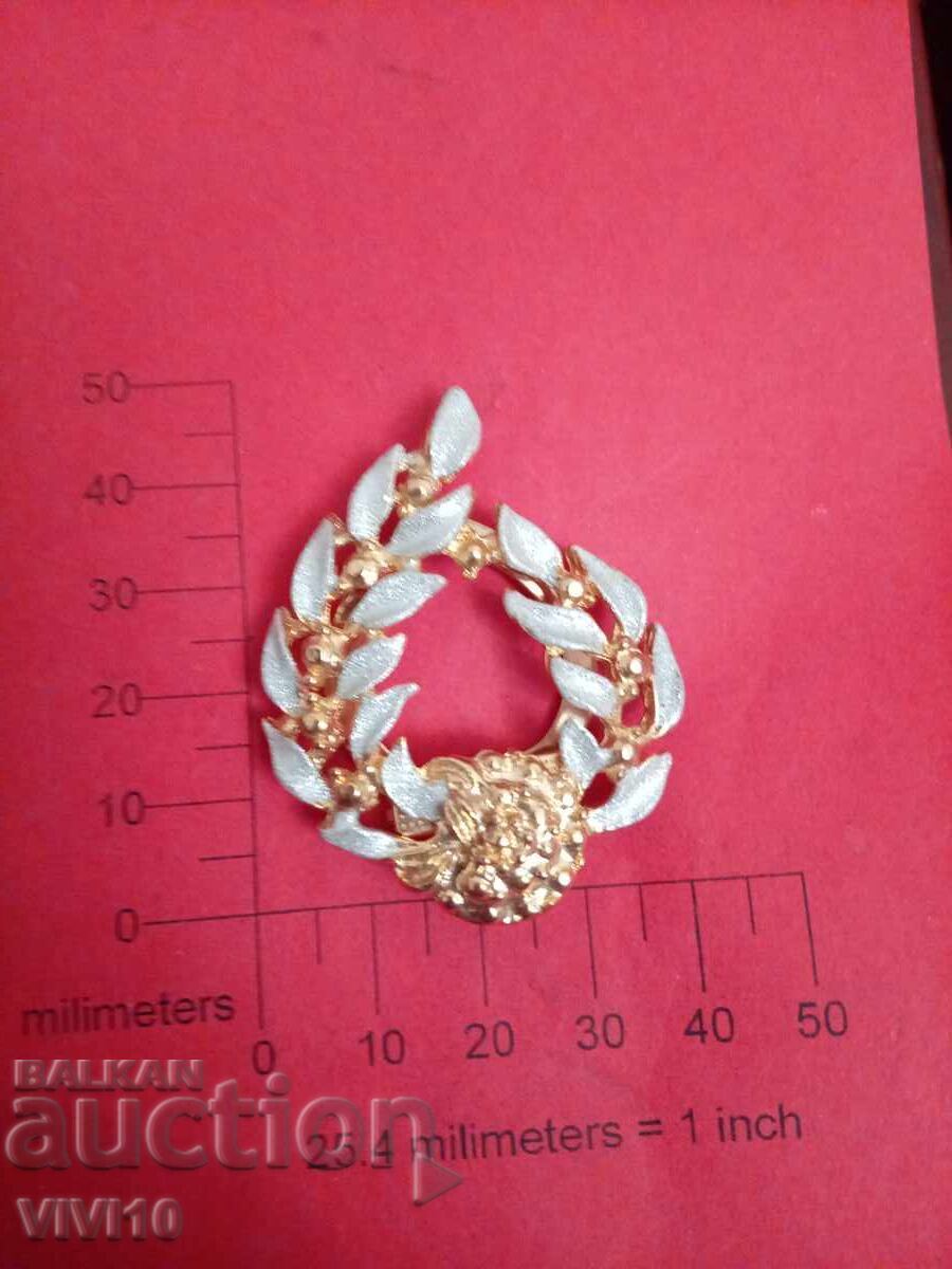 Antique enamel brooch, clip