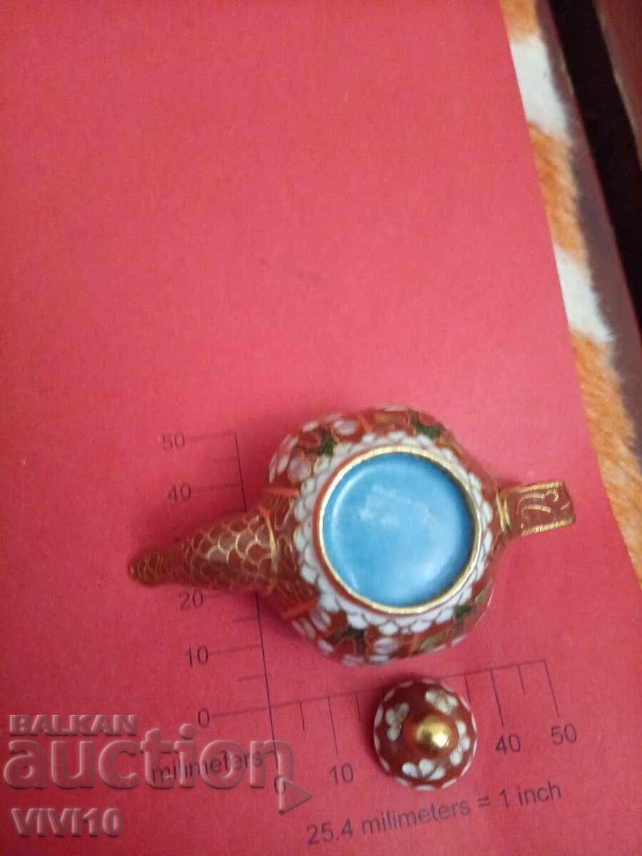 Auction Antique cloisonné teapot, miniature Auction Antique cloisonné teapot, miniature