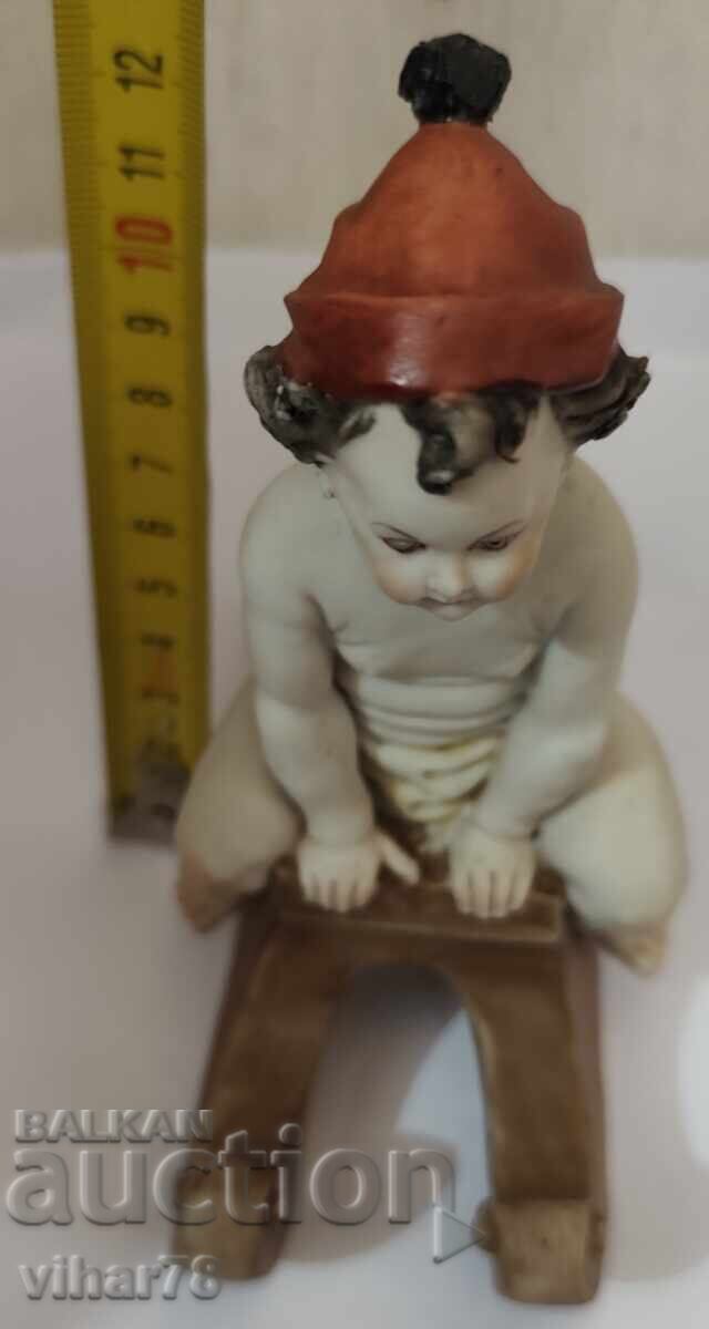 figura cu preț 49.99 BGN | € 25.56