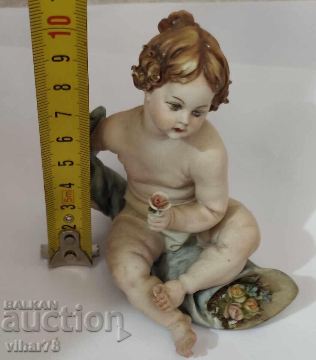 Auction  figure