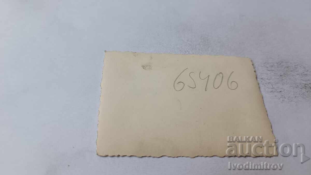 Снимка София Мъж и жена на разходка с цена € 0.84 | 1.64 лв.