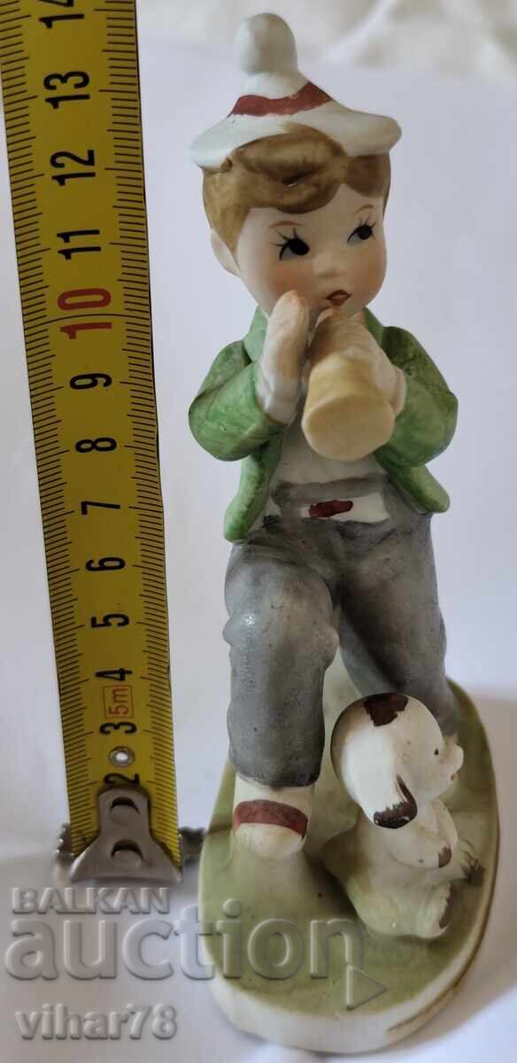 figura cu preț 24.99 BGN | € 12.78