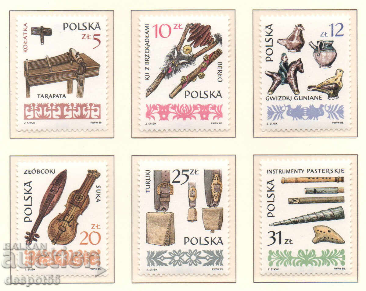 1985. Polonia. Instrumente muzicale vechi